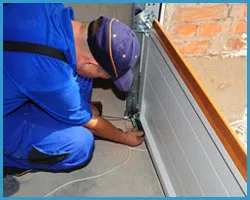 United Garage Door San Antonio, TX 210-245-5752 - sidebar-door-maintaince-15-05m